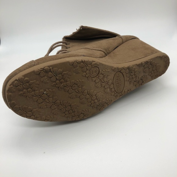 ☀️Mad Love Faux Suede Wedge Booties - Picture 4 of 5